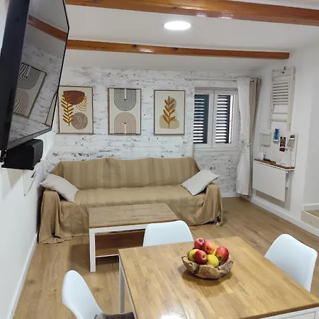 Apartment In Beautiful Diocletian's Palace